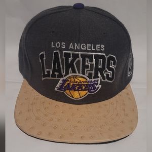 LA Lakers ostrich strapback. Daily doses x Mitchell & ness.
